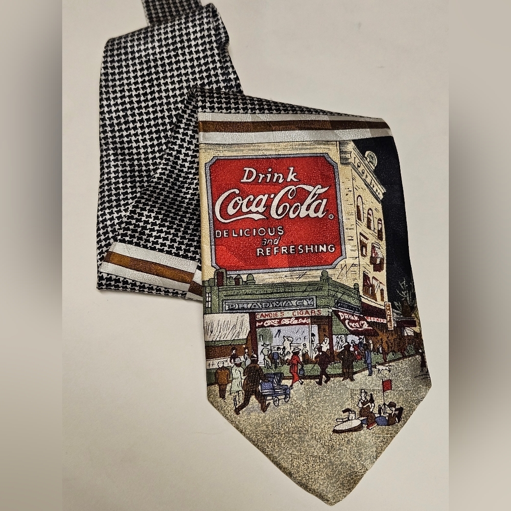 Coca Cola Logo Neck tie Vintage Design Silk Novelty ties